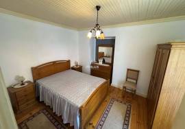 Farm in São Martinho de Mouros with several rooms and rooms with high potential for tourism and local accommodation