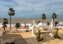 Refurbished 2 bedroom apartment with storage room located on the 1st line of the sea in Quarteira
