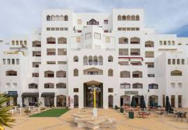 Refurbished 2 bedroom apartment with storage room located on the 1st line of the sea in Quarteira