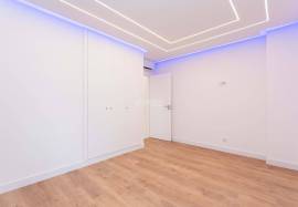 Refurbished 2 bedroom apartment with storage room located on the 1st line of the sea in Quarteira