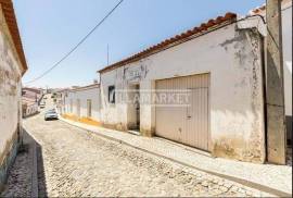 2 bedroom bank villa consisting of 2 floors located in Ervidel, Alentejo