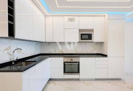 Modern 2-Bedroom Apartment with Sea View in Quarteira