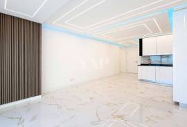 Modern 2-Bedroom Apartment with Sea View in Quarteira