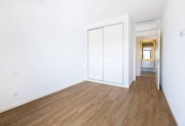 2-Bedroom Apartment with Sea View in Faro