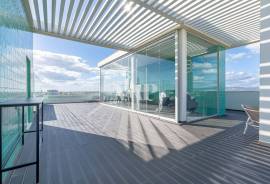 2-Bedroom Apartment with Sea View in Faro