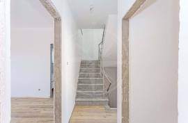 4 Bedroom Tavira family villa with private pool and garage
