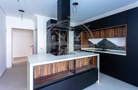 4 Bedroom Tavira family villa with private pool and garage