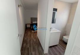 Renovated 2+1 bedroom apartment with private pool- Albufeira