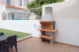 Renovated 2+1 bedroom apartment with private pool- Albufeira