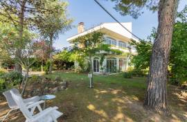Luxury 5 Bed Villa For Sale In Pamplona-Cendea de Cizur Navarra