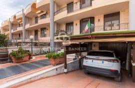 Excellent 3 Bed Terraced House for Sale In MOLA DI BARI Puglia