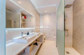 Luxury 2 Bed Apartment for Sale in Las Olas Complex Palm Mar Tenerife, Spain