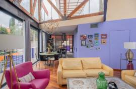 Luxury Glass House With 2 Bed Apartment & Studio For Sale In San Miguel de Allende