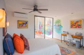 Luxury Glass House With 2 Bed Apartment & Studio For Sale In San Miguel de Allende