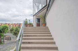 Luxury Glass House With 2 Bed Apartment & Studio For Sale In San Miguel de Allende