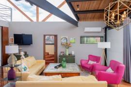 Luxury Glass House With 2 Bed Apartment & Studio For Sale In San Miguel de Allende
