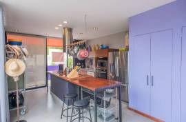 Luxury Glass House With 2 Bed Apartment & Studio For Sale In San Miguel de Allende
