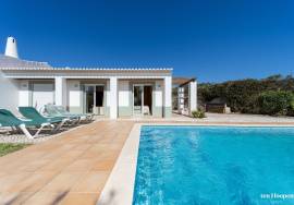 Single Storey Villa With Pool In Praia da Luz