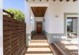 Single Storey Villa With Pool In Praia da Luz