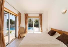 Single Storey Villa With Pool In Praia da Luz
