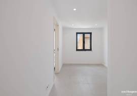 Stunning Renovated Three-Level Townhouse with Ocean Views in the Heart of Lagos
