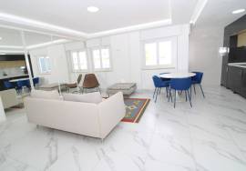 2 Bedroom Apartment | Renovated | Portimão Marina View