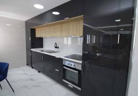 2 Bedroom Apartment | Renovated | Portimão Marina View