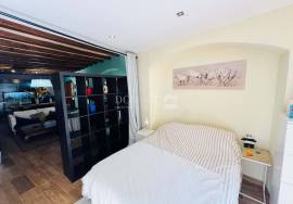 Loft/Studio with charm and design in the Born area