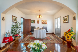 listing listing