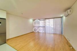 Excellent 2 bedroom apartment with terrace in the city center for rent.