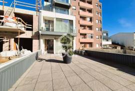 Excellent 2 bedroom apartment with terrace in the city center for rent.