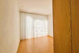 Excellent 2 bedroom apartment with terrace in the city center for rent.