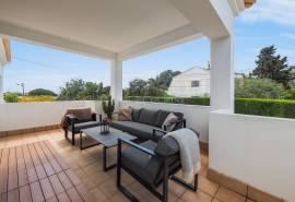 Carvoeiro –Semi-detached villa with pool within walking distance to the centre