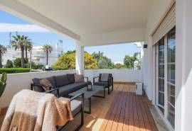 Carvoeiro –Semi-detached villa with pool within walking distance to the centre