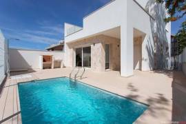 Modern property in Hondón de las Nieves