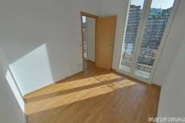 Offer for sale of apartment in Miraflores Avenue.