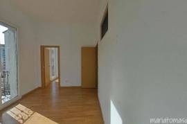 Offer for sale of apartment in Miraflores Avenue.