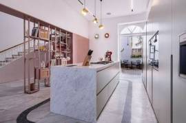 Impeccably Renovated Townhouse