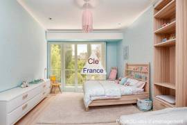 Elegant Town House with Garden