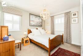 4 bedroom, Detached house for sale