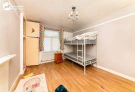 4 bedroom, Terraced House for sale