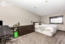4 bedroom, Detached house for sale