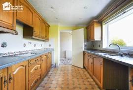 3 bedroom, Detached bungalow for sale