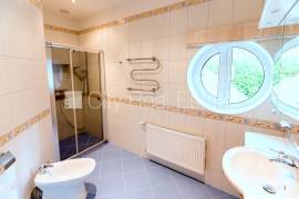 Detached house for sale in Riga district, 420.00m2