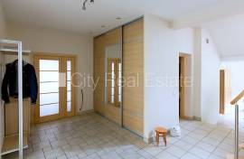 Detached house for sale in Riga district, 420.00m2