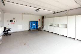 Detached house for sale in Riga district, 420.00m2