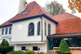 Detached house for rent in Riga, 400.00m2