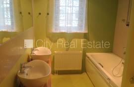 Detached house for rent in Jurmala, 180.00m2