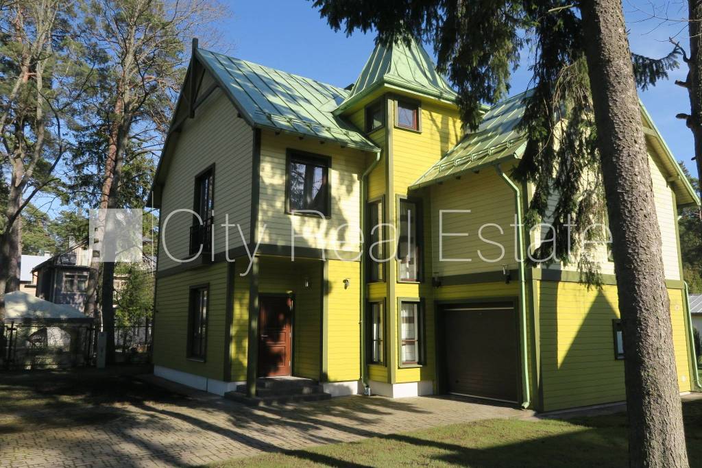 Detached house for rent in Jurmala, 180.00m2