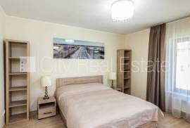 Detached house for rent in Jurmala, 180.00m2
